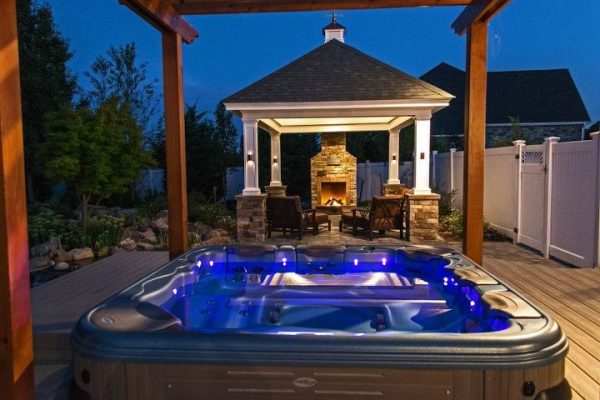 Pavilion Lighting: With such amenities that also include a hot tub, we think even King George would have been pleased.