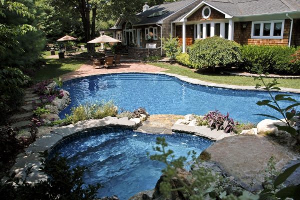  Pool and Spa Design: