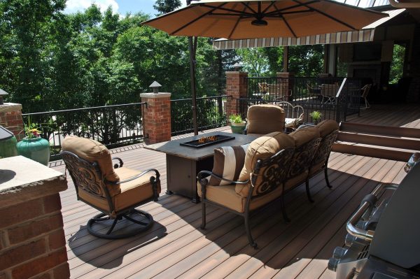 Fire Pits/Fire Tables: A fire pit adds warmth and is the perfect place to roast a marshmallow for s’mores. Photo: Fiberon Decking and Railing