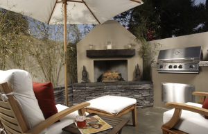 Custom Outdoor Kitchen to Fit Your Needs